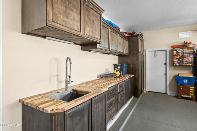 8856 E ROSEDALE Circle, Mesa, AZ 85207