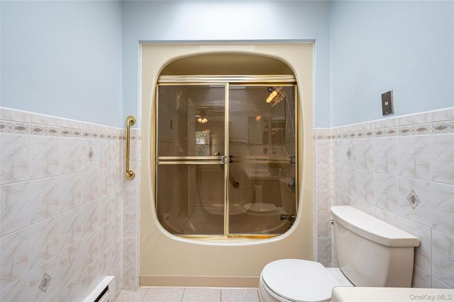 35 Chippendale Drive, Mount Sinai, NY 11766