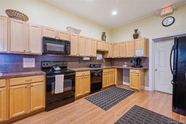 35 Chippendale Drive, Mount Sinai, NY 11766