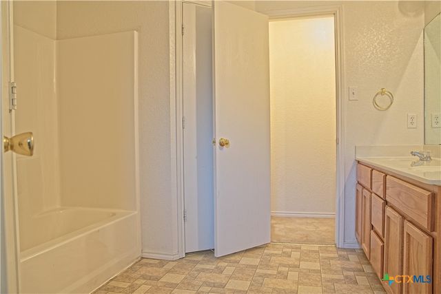 5201 Holster Drive, Killeen, TX 76549