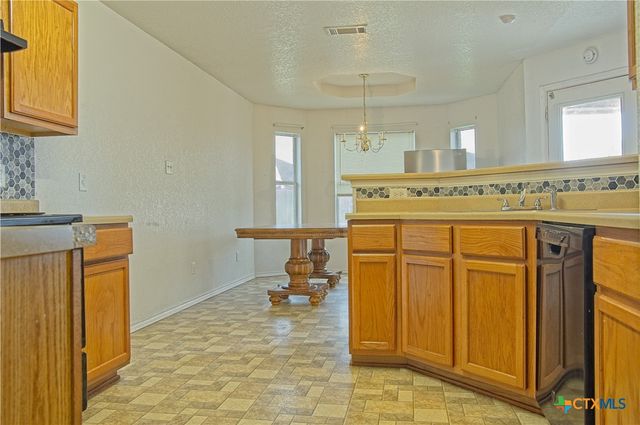 5201 Holster Drive, Killeen, TX 76549