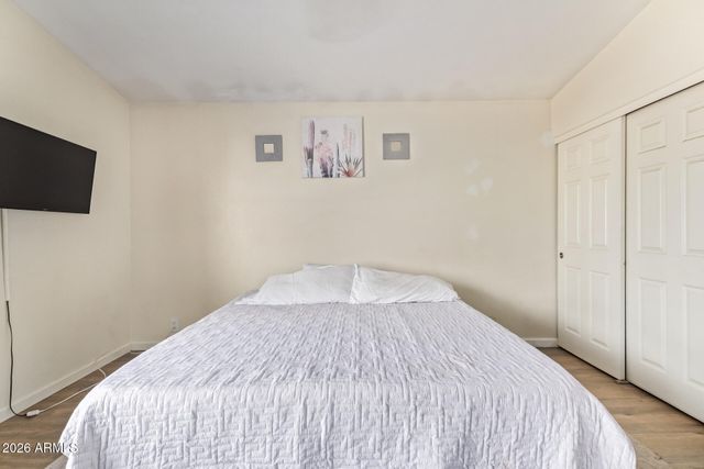 2914 E WINDSONG Drive, Phoenix, AZ 85048