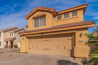 2914 E WINDSONG Drive, Phoenix, AZ 85048