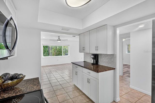 1884 SOUTHPOINTE DRIVE, Sarasota, FL 34231