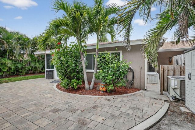 1884 SOUTHPOINTE DRIVE, Sarasota, FL 34231