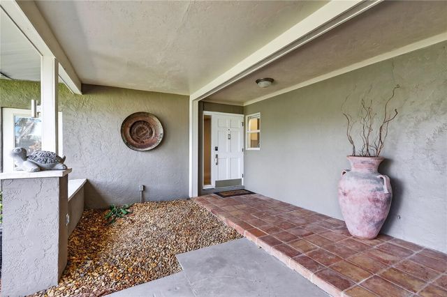 1884 SOUTHPOINTE DRIVE, Sarasota, FL 34231