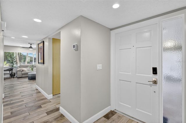 1884 SOUTHPOINTE DRIVE, Sarasota, FL 34231