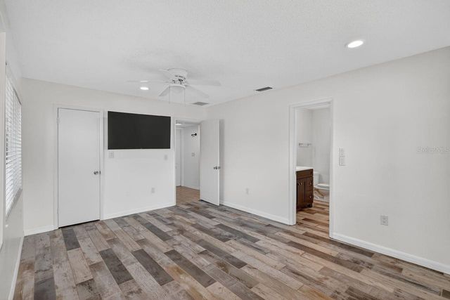 1884 SOUTHPOINTE DRIVE, Sarasota, FL 34231