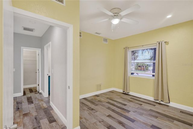 1884 SOUTHPOINTE DRIVE, Sarasota, FL 34231