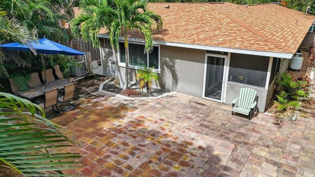 1884 SOUTHPOINTE DRIVE, Sarasota, FL 34231