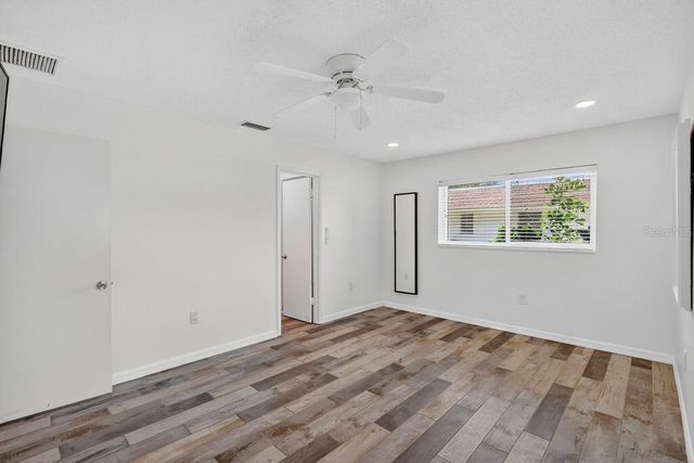 1884 SOUTHPOINTE DRIVE, Sarasota, FL 34231