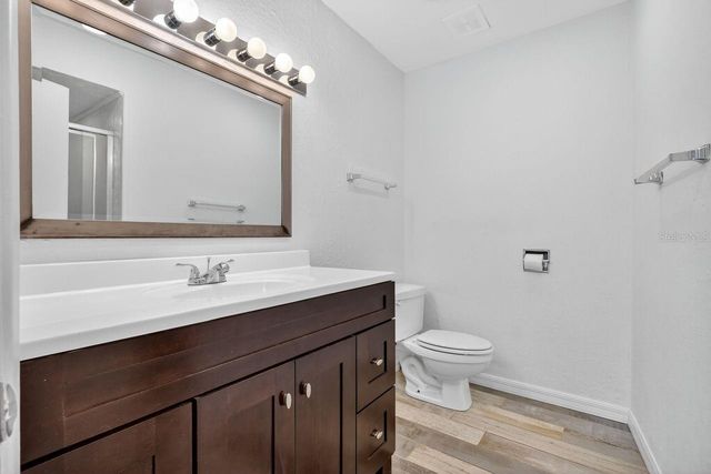 1884 SOUTHPOINTE DRIVE, Sarasota, FL 34231