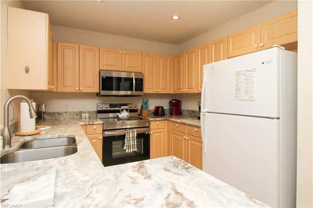 519 Roma CT 3206, Naples, FL 34110