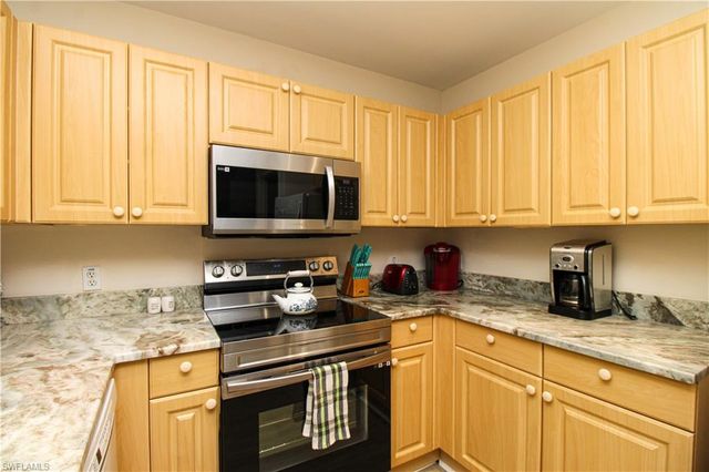 519 Roma CT 3206, Naples, FL 34110