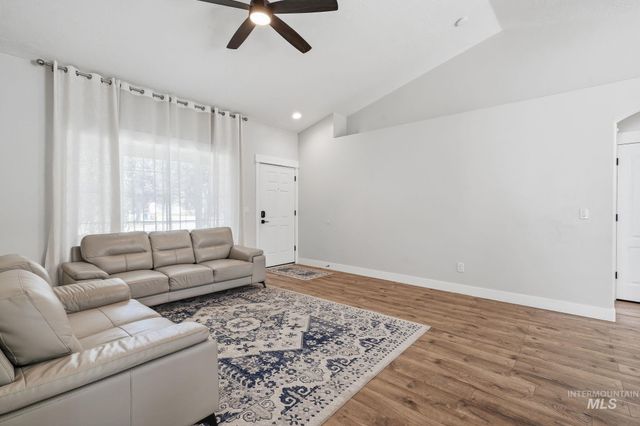 10639 Empress St, Nampa, ID 83687