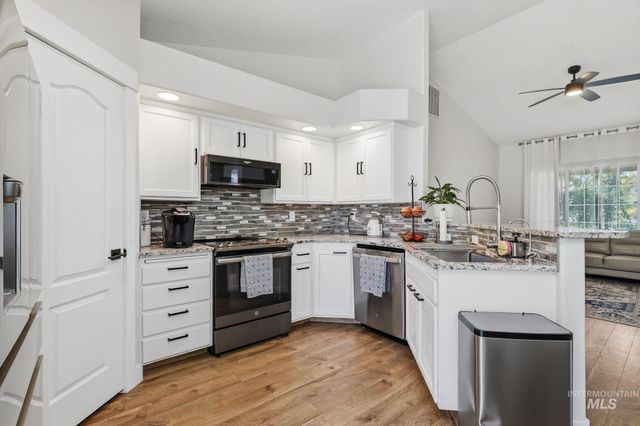 10639 Empress St, Nampa, ID 83687