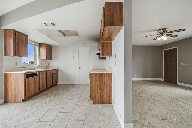 807 ASPENWOOD CIRCLE, Kissimmee, FL 34743