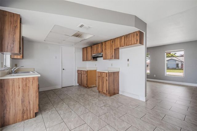 807 ASPENWOOD CIRCLE, Kissimmee, FL 34743