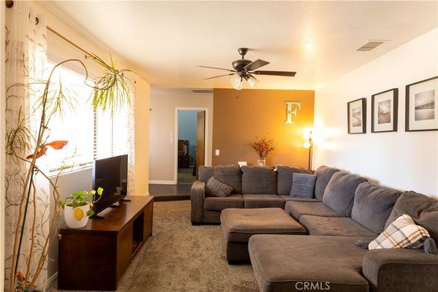 15078 Cactus, Hesperia, CA 92345