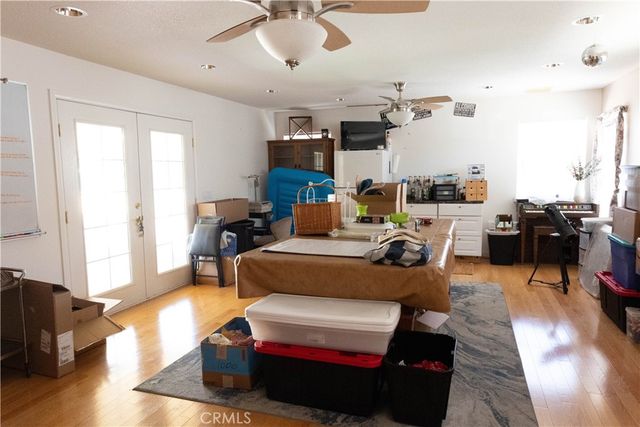 15078 Cactus, Hesperia, CA 92345