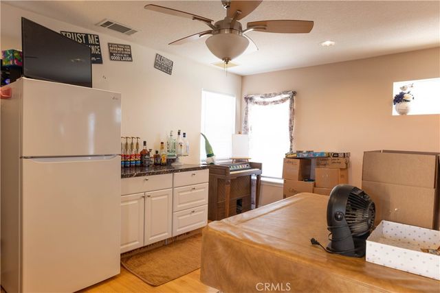 15078 Cactus, Hesperia, CA 92345