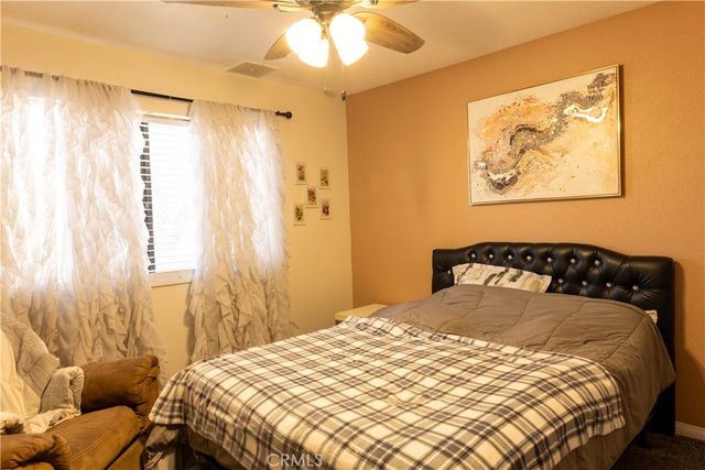 15078 Cactus, Hesperia, CA 92345