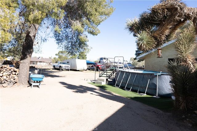 15078 Cactus, Hesperia, CA 92345
