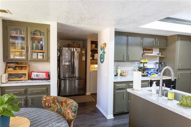 15078 Cactus, Hesperia, CA 92345