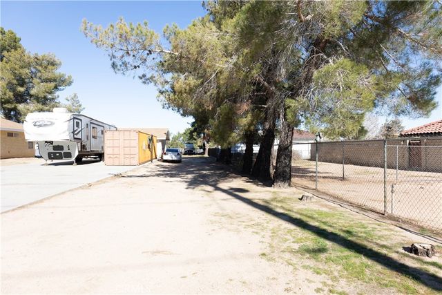 15078 Cactus, Hesperia, CA 92345