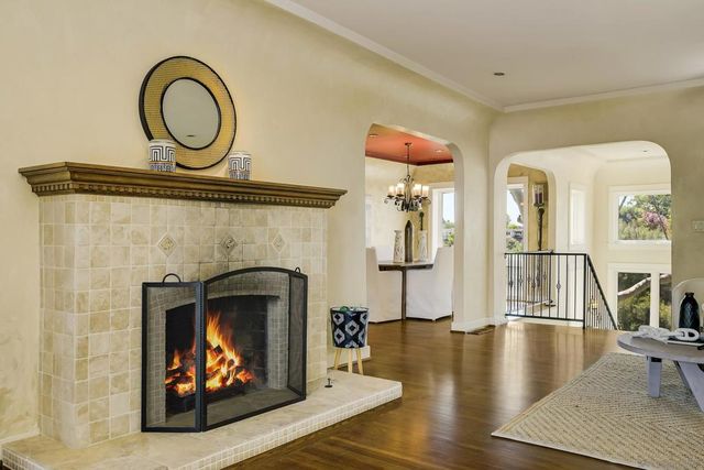 4653 E Talmadge Dr, San Diego, CA 92116