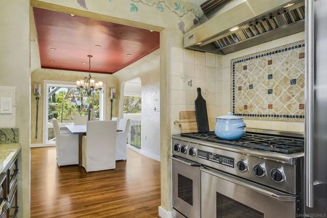 4653 E Talmadge Dr, San Diego, CA 92116