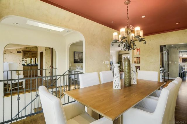 4653 E Talmadge Dr, San Diego, CA 92116