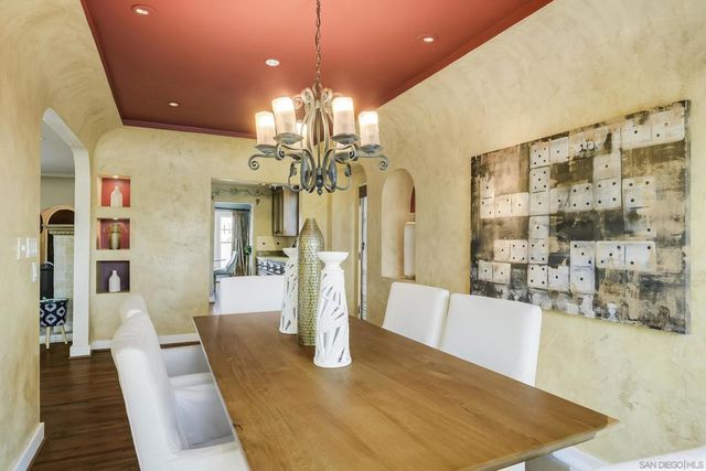 4653 E Talmadge Dr, San Diego, CA 92116