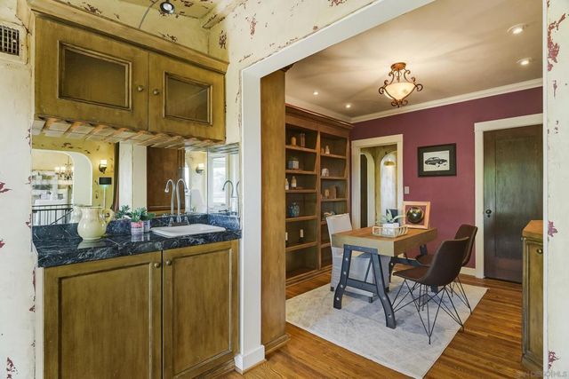 4653 E Talmadge Dr, San Diego, CA 92116