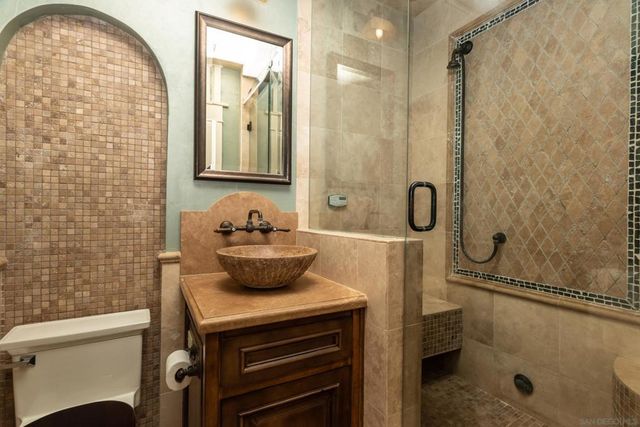 4653 E Talmadge Dr, San Diego, CA 92116