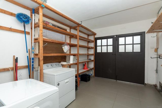 4653 E Talmadge Dr, San Diego, CA 92116