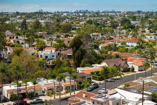 4653 E Talmadge Dr, San Diego, CA 92116