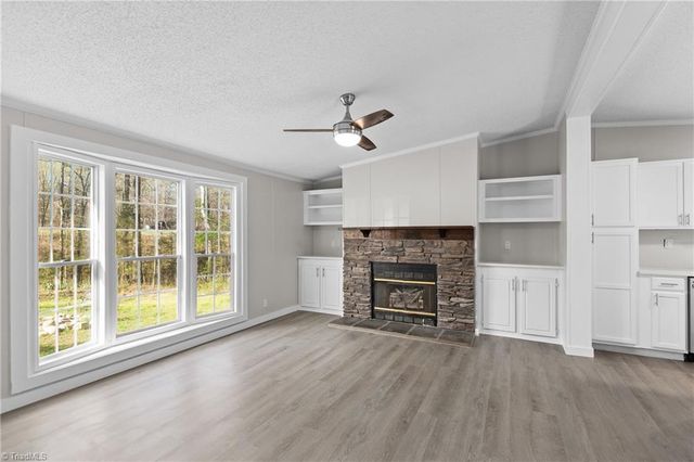 9274 US Highway 64 W, Trinity, NC 27370