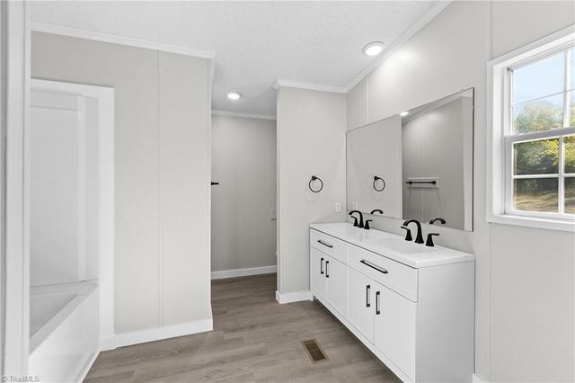 9274 US Highway 64 W, Trinity, NC 27370