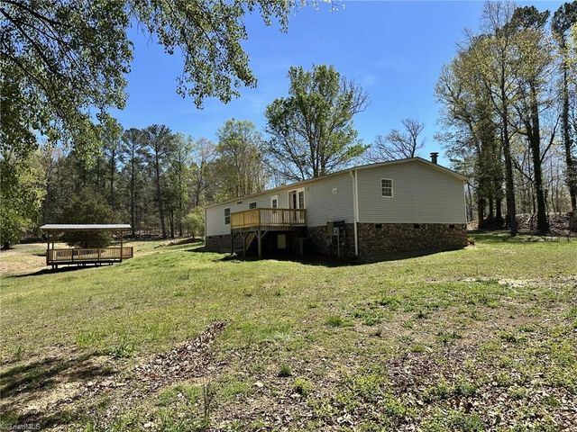 9274 US Highway 64 W, Trinity, NC 27370