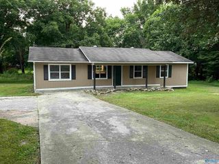 63 Vernon Street, Fyffe, AL 35971
