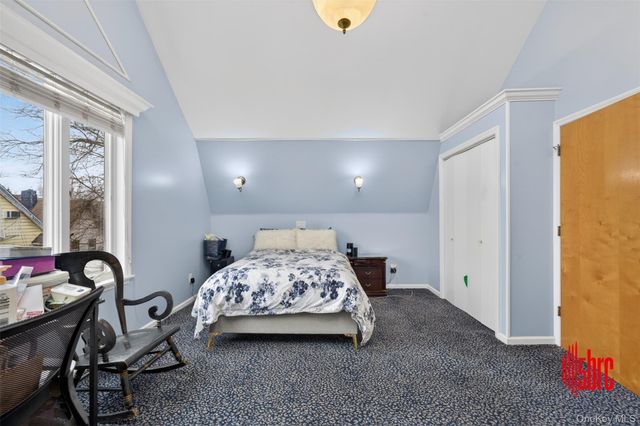 1049 E 12th Street, Brooklyn, NY 11230