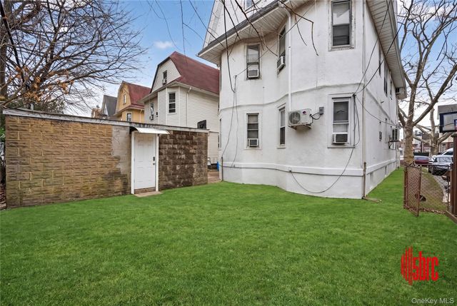 1049 E 12th Street, Brooklyn, NY 11230