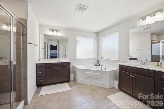 8113 Cornhill Avenue, Charlotte, NC 28277