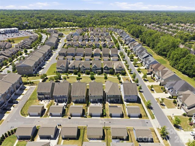8113 Cornhill Avenue, Charlotte, NC 28277