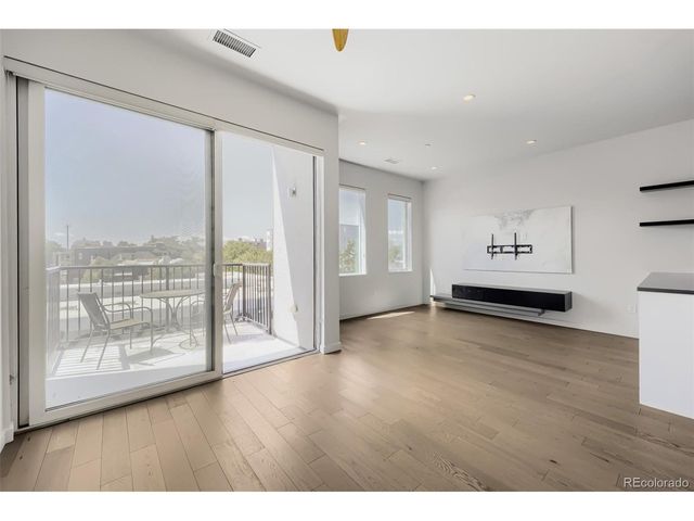 1300 N Ogden St 401, Denver, CO 80218