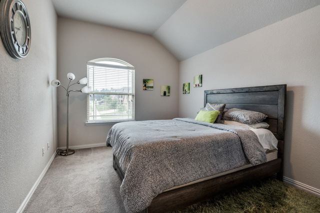 249 Noble Nest Drive, Midlothian, TX 76065