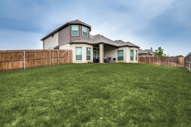 249 Noble Nest Drive, Midlothian, TX 76065