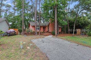 31 Kingbird Ln, Hilton Head Island, SC 29928