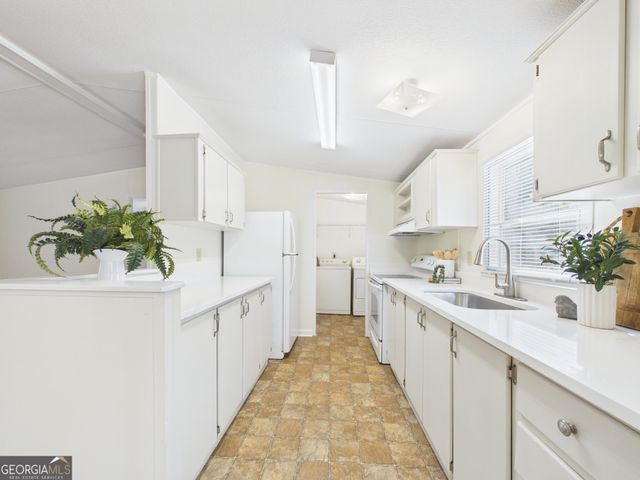 110 Ridge Court, Kathleen, GA 31047